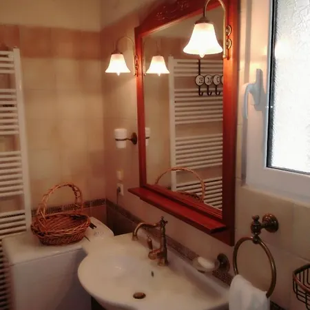 Valia Seaside Villa *