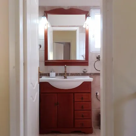 Valia Seaside Villa Ípszosz